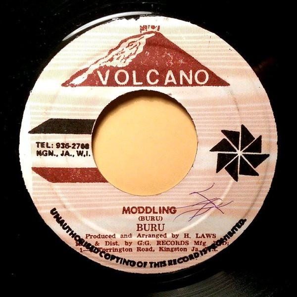 Burro Banton - Modeling (Moddling)