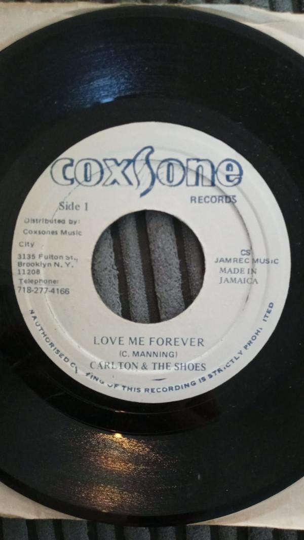 Carlton And The Shoes - Love Me Forever