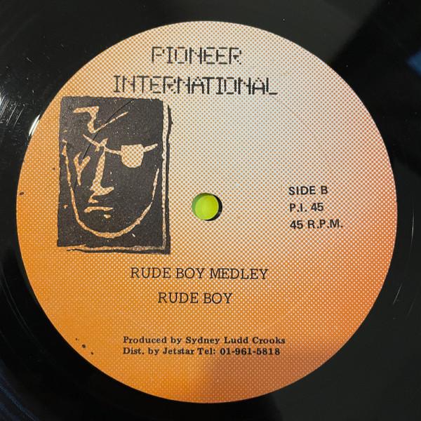 Delroy Wilson, Rude Boy (14) - Super Medley Hits / Rude Boy Medley