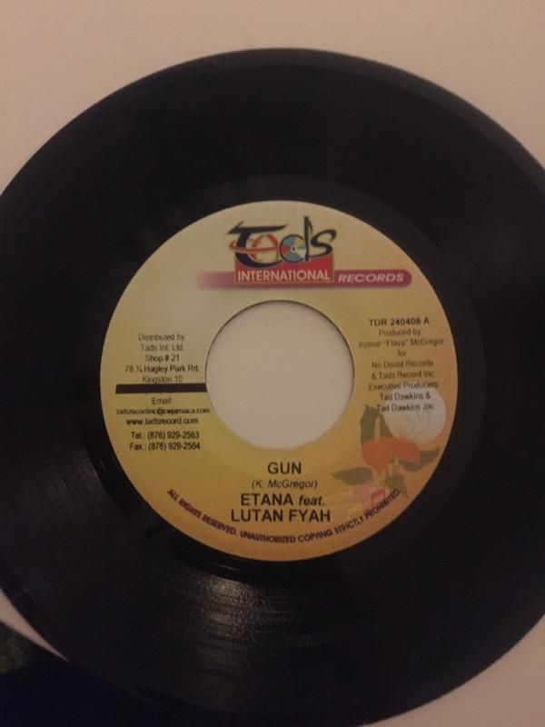 Etana, Lutan Fyah - Gun