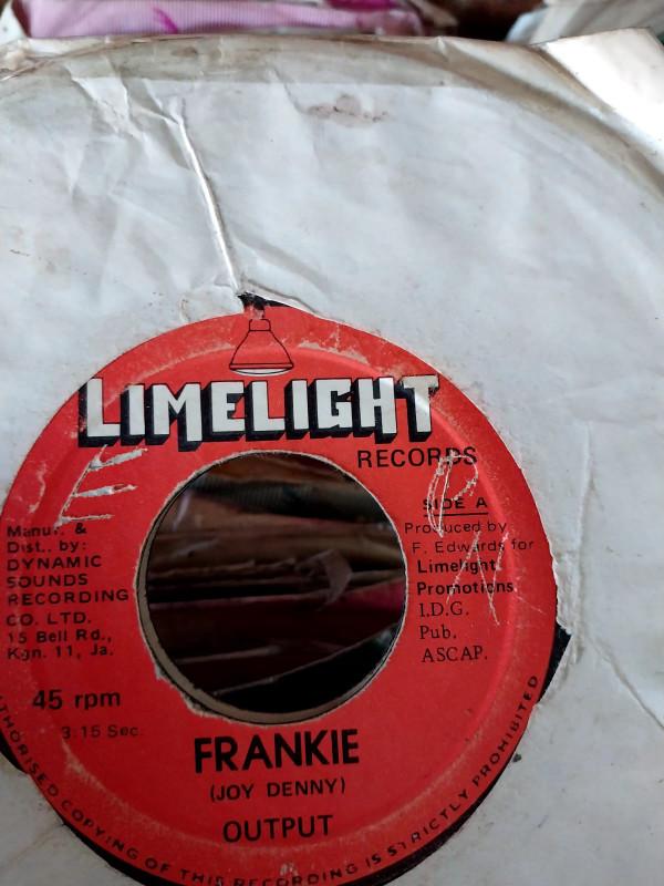 Output (6), Switch Band - Frankie